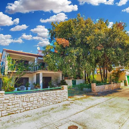 Apartments Evelina 1057 Pjescana Uvala Εξωτερικό φωτογραφία