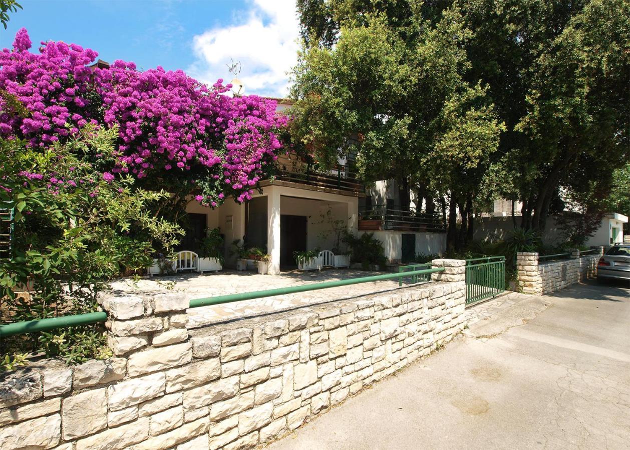Apartments Evelina 1057 Pjescana Uvala Εξωτερικό φωτογραφία