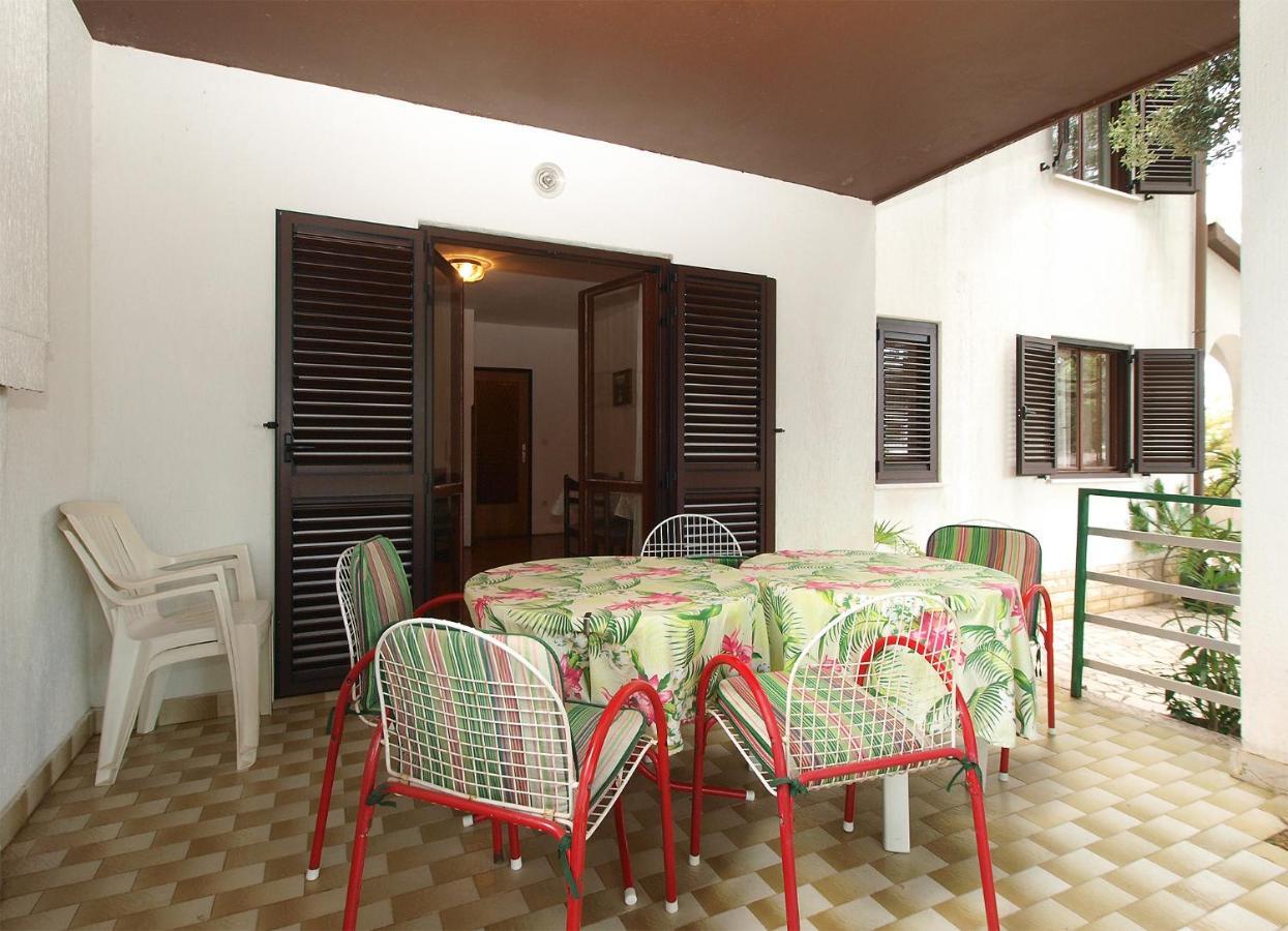 Apartments Evelina 1057 Pjescana Uvala Εξωτερικό φωτογραφία