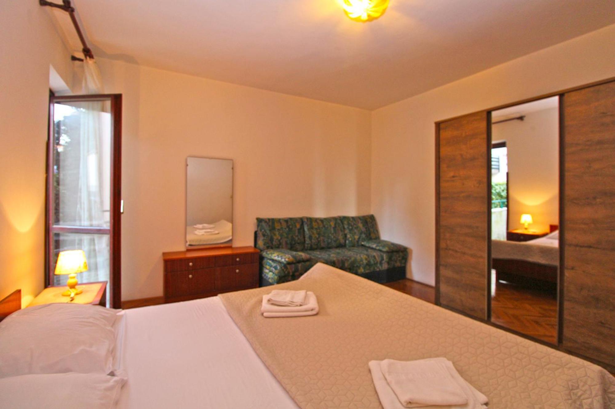 Apartments Evelina 1057 Pjescana Uvala Εξωτερικό φωτογραφία