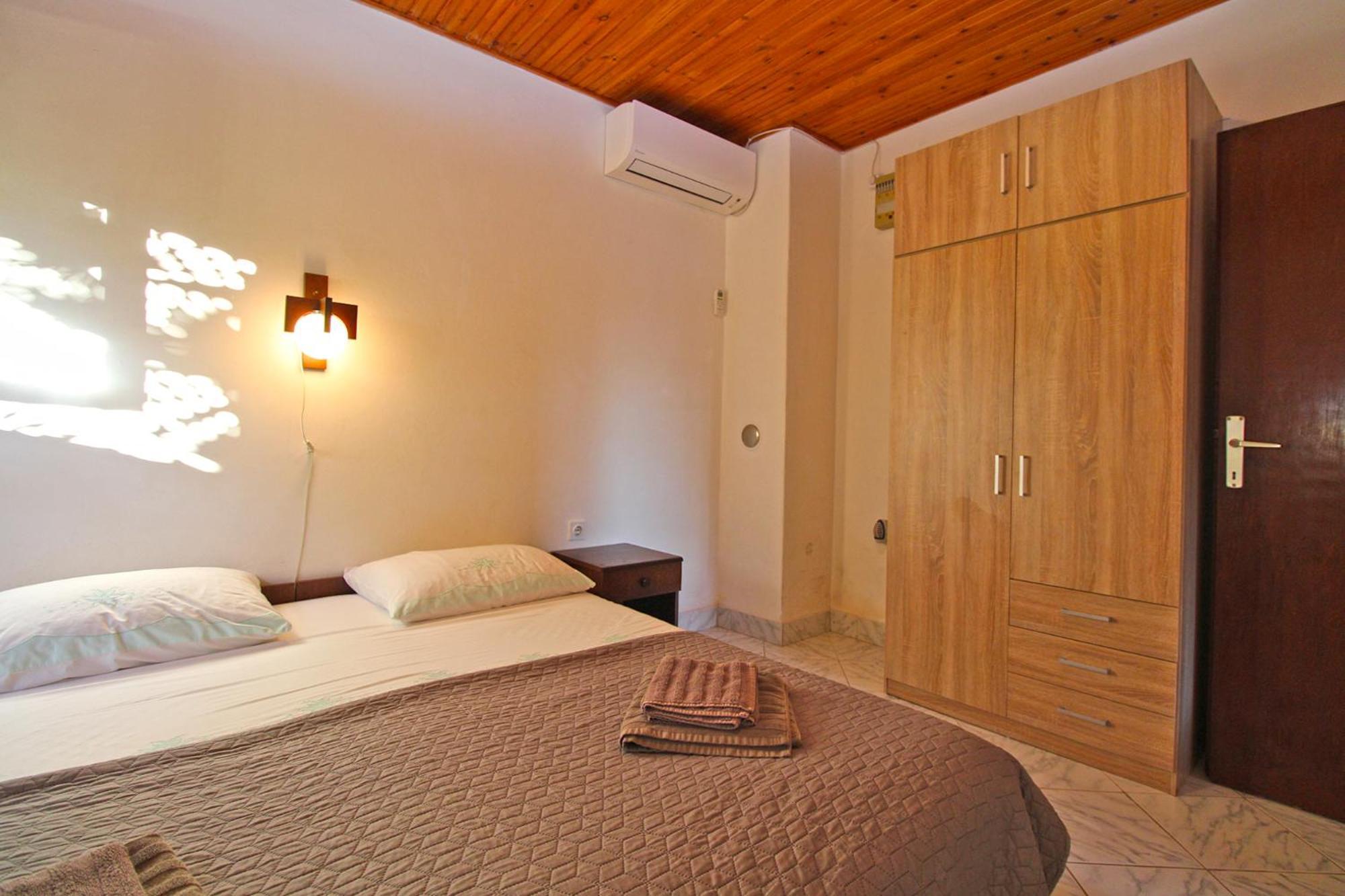 Apartments Evelina 1057 Pjescana Uvala Εξωτερικό φωτογραφία
