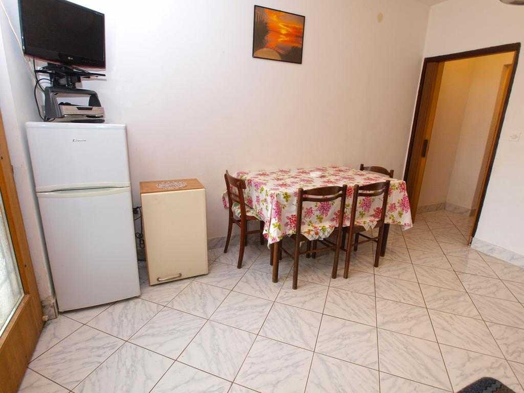 Apartments Evelina 1057 Pjescana Uvala Εξωτερικό φωτογραφία