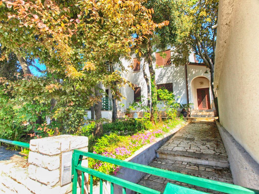 Apartments Evelina 1057 Pjescana Uvala Εξωτερικό φωτογραφία