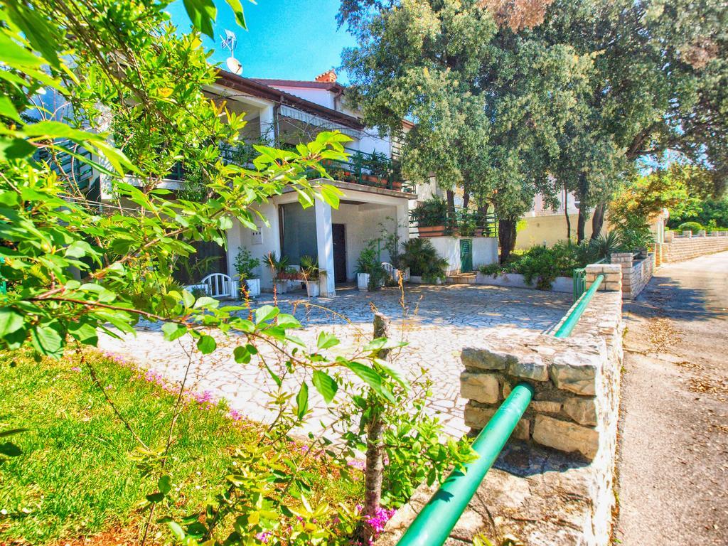 Apartments Evelina 1057 Pjescana Uvala Εξωτερικό φωτογραφία
